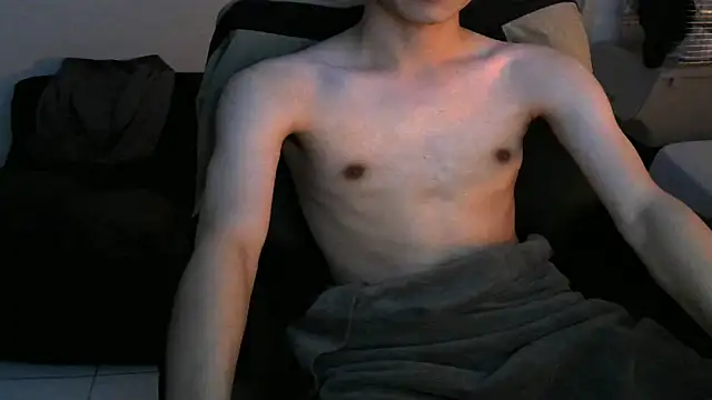 Snapshot of Ray175oo chatting on 10.08.25 Ray175oo online show from 10.08.25