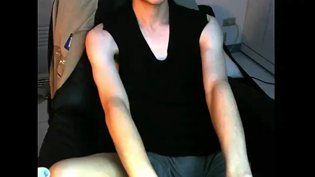 Snapshot of Ray175oo chatting on 10.10.25 Ray175oo online show from 10.10.25