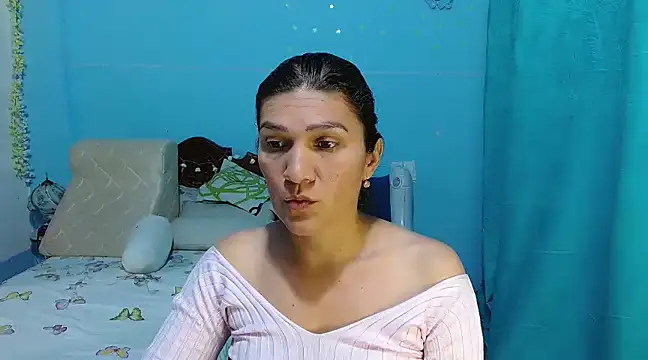 Snapshot of venus_swet_ chatting on 02.13.25 venus swet  online show from 02.13.25