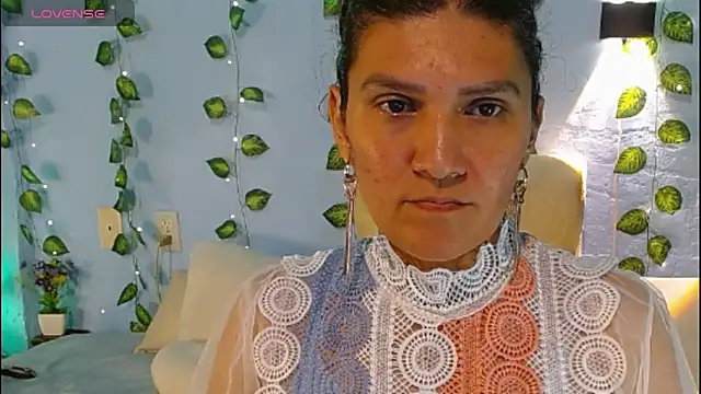 Snapshot of venus_swet_ chatting on 10.19.25 venus swet  online show from 10.19.25