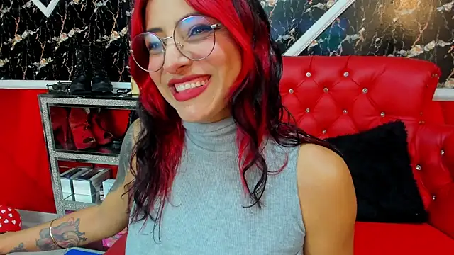 Snapshot of TAFITASLAVE chatting on 02.23.25 TAFITASLAVE online show from 02.23.25