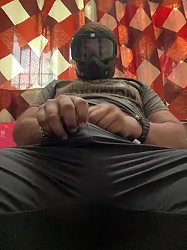 Snapshot of mr_AV chatting on 02.25.25 mr AV online show from 02.25.25