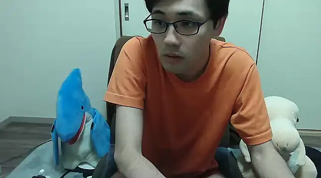 Snapshot of ryusei18570 chatting on 12.31.24 ryusei18570 online show from 12.31.24