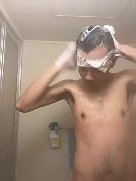 Snapshot of ryusei18570 chatting on 01.27.25 ryusei18570 online show from 01.27.25