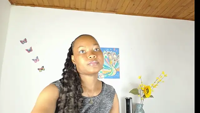 Snapshot of Madison__12 chatting on 01.04.25 Madison  12 online show from 01.04.25