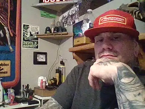 Snapshot of clitstitsandbongrips chatting on 02.17.25 clitstitsandbongrips online show from 02.17.25