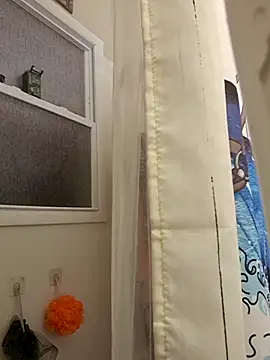 Snapshot of clitstitsandbongrips chatting on 02.23.25 clitstitsandbongrips online show from 02.23.25