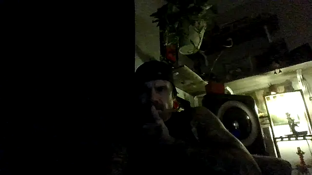 Snapshot of clitstitsandbongrips chatting on 09.23.25 clitstitsandbongrips online show from 09.23.25