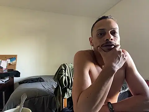 Snapshot of villanocat chatting on 12.16.24 villanocat online show from 12.16.24