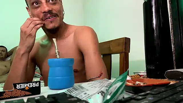 Snapshot of villanocat chatting on 12.23.24 villanocat online show from 12.23.24