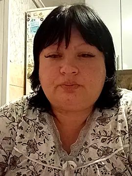 Snapshot of Marina376 chatting on 10.02.25 Marina376 online show from 10.02.25