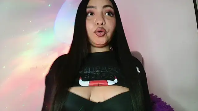 Snapshot of Dailyn_Adams chatting on 01.28.25 Dailyn Adams online show from 01.28.25