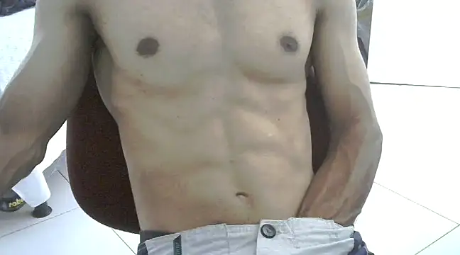 Snapshot of bbehemothh chatting on 01.21.25 bbehemothh online show from 01.21.25
