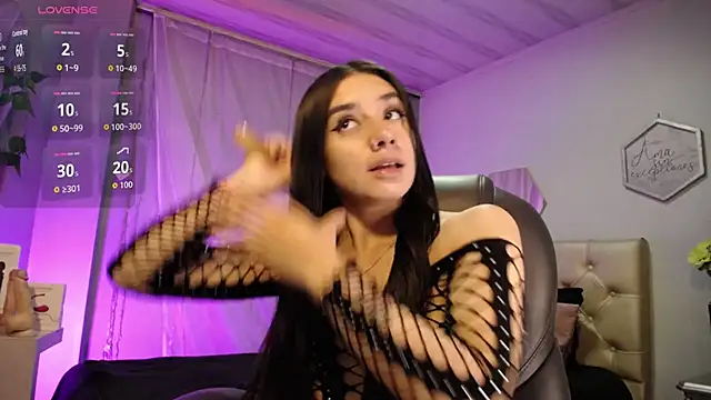 Kylie golden online show from 10.15.25