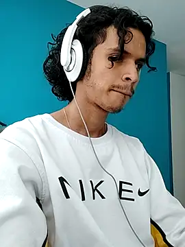 Snapshot of TheBlessedSide chatting on 09.28.25 TheBlessedSide online show from 09.28.25