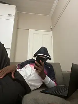 Snapshot of Mischevous_T69 chatting on 10.07.25 Mischevous T69 online show from 10.07.25