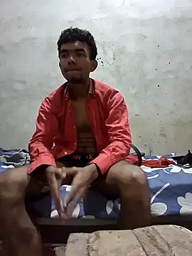 Snapshot of Reynold2608 chatting on 12.30.24 Reynold2608 online show from 12.30.24