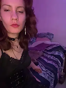Snapshot of Nina-Chick777 chatting on 12.22.24 Nina-Chick777 online show from 12.22.24