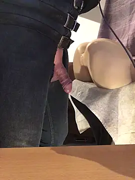 Snapshot of Inseminator69 chatting on 02.22.25 Inseminator69 online show from 02.22.25