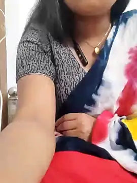 Snapshot of Priya_2222 chatting on 01.13.25 Priya 2222 online show from 01.13.25