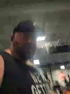 Snapshot of Strong_Bear89 chatting on 12.17.24 Strong Bear89 online show from 12.17.24