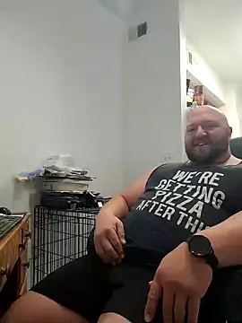 Snapshot of Strong_Bear89 chatting on 12.17.24 Strong Bear89 online show from 12.17.24