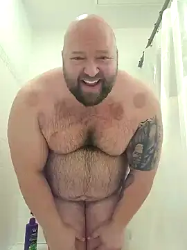 Snapshot of Strong_Bear89 chatting on 01.26.25 Strong Bear89 online show from 01.26.25