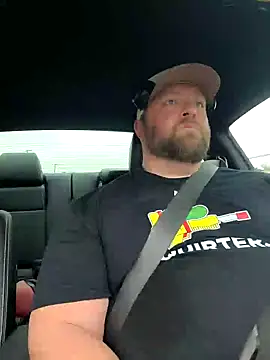 Snapshot of Strong_Bear89 chatting on 01.28.25 Strong Bear89 online show from 01.28.25