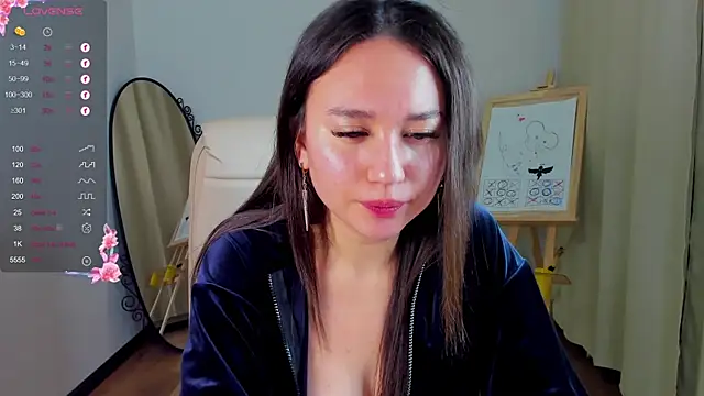 Snapshot of margeriTirell chatting on 12.08.24 margeriTirell online show from 12.08.24