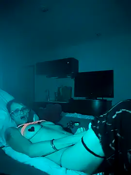 Snapshot of ivylee31 chatting on 01.13.25 ivylee31 online show from 01.13.25