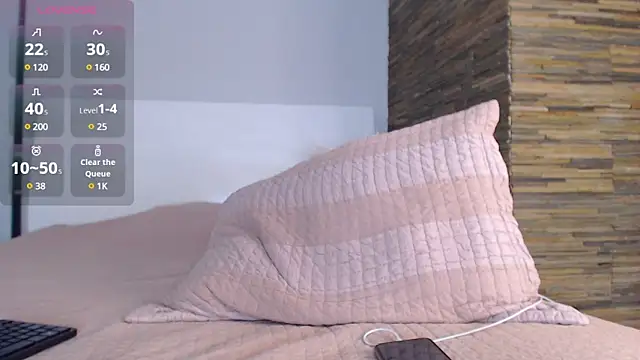 Snapshot of Aaron_Tate chatting on 01.30.25 Aaron Tate online show from 01.30.25