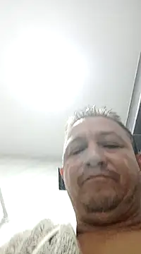 Snapshot of luchoarr chatting on 03.15.25 luchoarr online show from 03.15.25