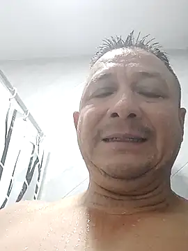 Snapshot of luchoarr chatting on 10.01.25 luchoarr online show from 10.01.25
