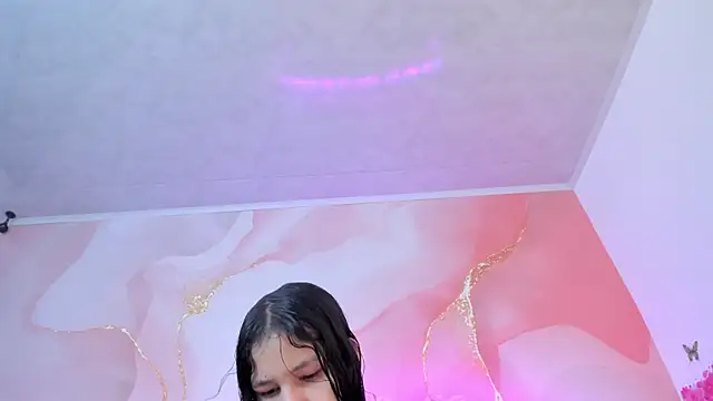 Snapshot of Bella__sweet chatting on 01.24.25 Bella sweet online show from 01.24.25