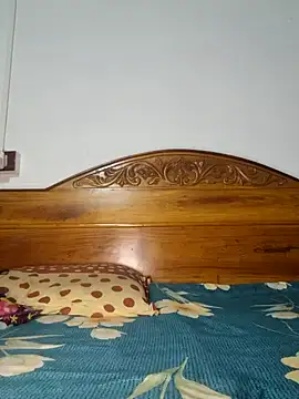 Snapshot of royaldoll-143 chatting on 12.18.24 royaldoll-143 online show from 12.18.24