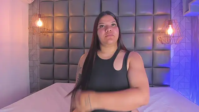 Snapshot of mile_uribe chatting on 03.21.25 mile uribe online show from 03.21.25