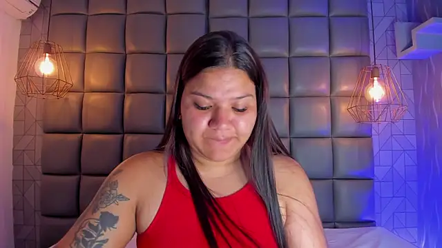 Snapshot of mile_uribe chatting on 03.21.25 mile uribe online show from 03.21.25