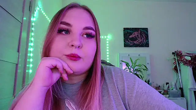 Snapshot of Greeenfriends6969 chatting on 01.12.25 Greeenfriends6969 online show from 01.12.25