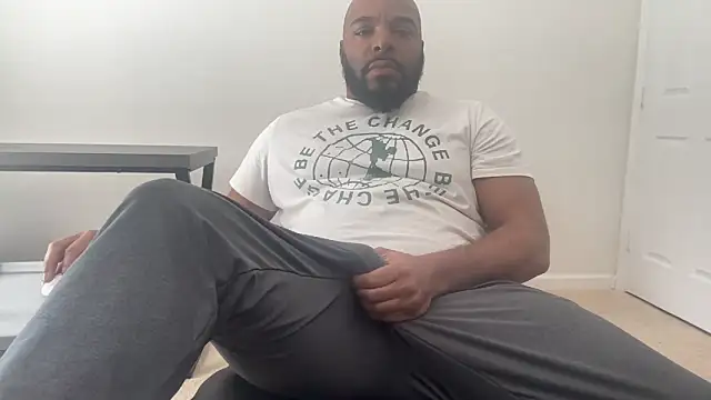 Snapshot of Bbcfun44 chatting on 10.22.25 Bbcfun44 online show from 10.22.25