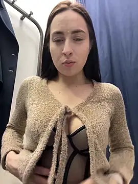 Snapshot of Holly_Play chatting on 02.03.25 Holly Play online show from 02.03.25