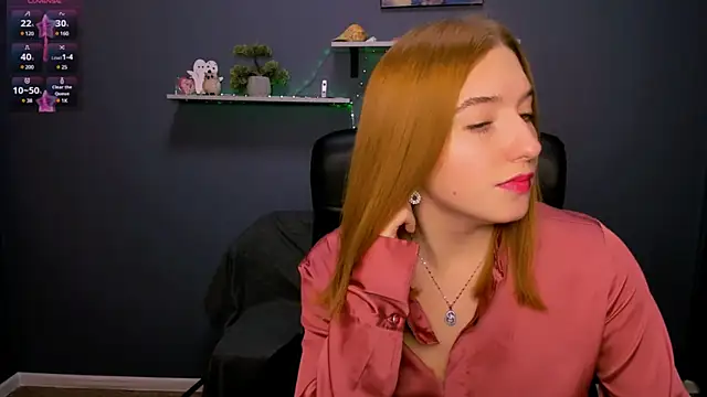 Snapshot of daisy_candy chatting on 12.10.24 daisy candy online show from 12.10.24