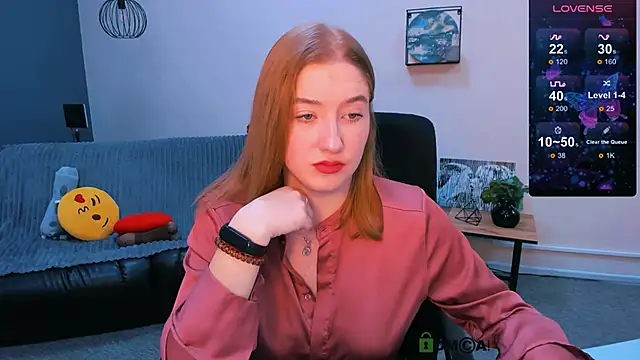 Snapshot of daisy_candy chatting on 12.23.24 daisy candy online show from 12.23.24