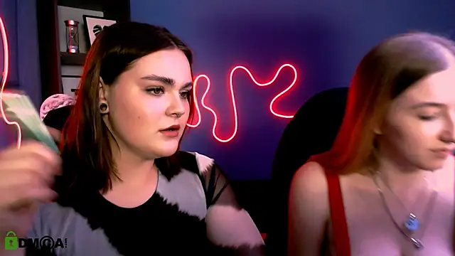 Snapshot of daisy_candy chatting on 09.25.25 daisy candy online show from 09.25.25