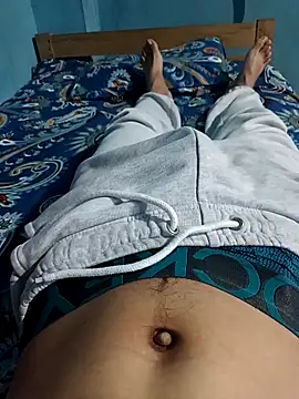 Snapshot of funnguy25 chatting on 10.25.25 funnguy25 online show from 10.25.25