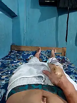 Snapshot of funnguy25 chatting on 10.26.25 funnguy25 online show from 10.26.25