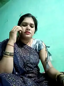 Snapshot of Chandni chatting on 01.20.25 Chandni online show from 01.20.25