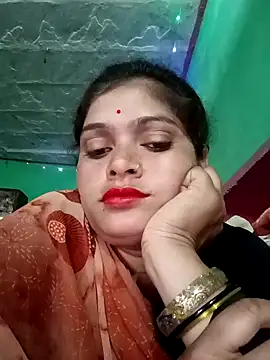 Snapshot of Chandni chatting on 01.24.25 Chandni online show from 01.24.25