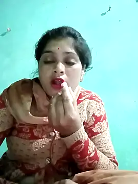 Snapshot of Chandni chatting on 01.24.25 Chandni online show from 01.24.25