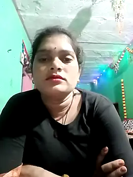 Snapshot of Chandni chatting on 02.11.25 Chandni online show from 02.11.25