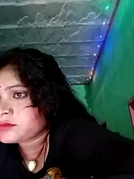 Snapshot of Chandni chatting on 02.13.25 Chandni online show from 02.13.25